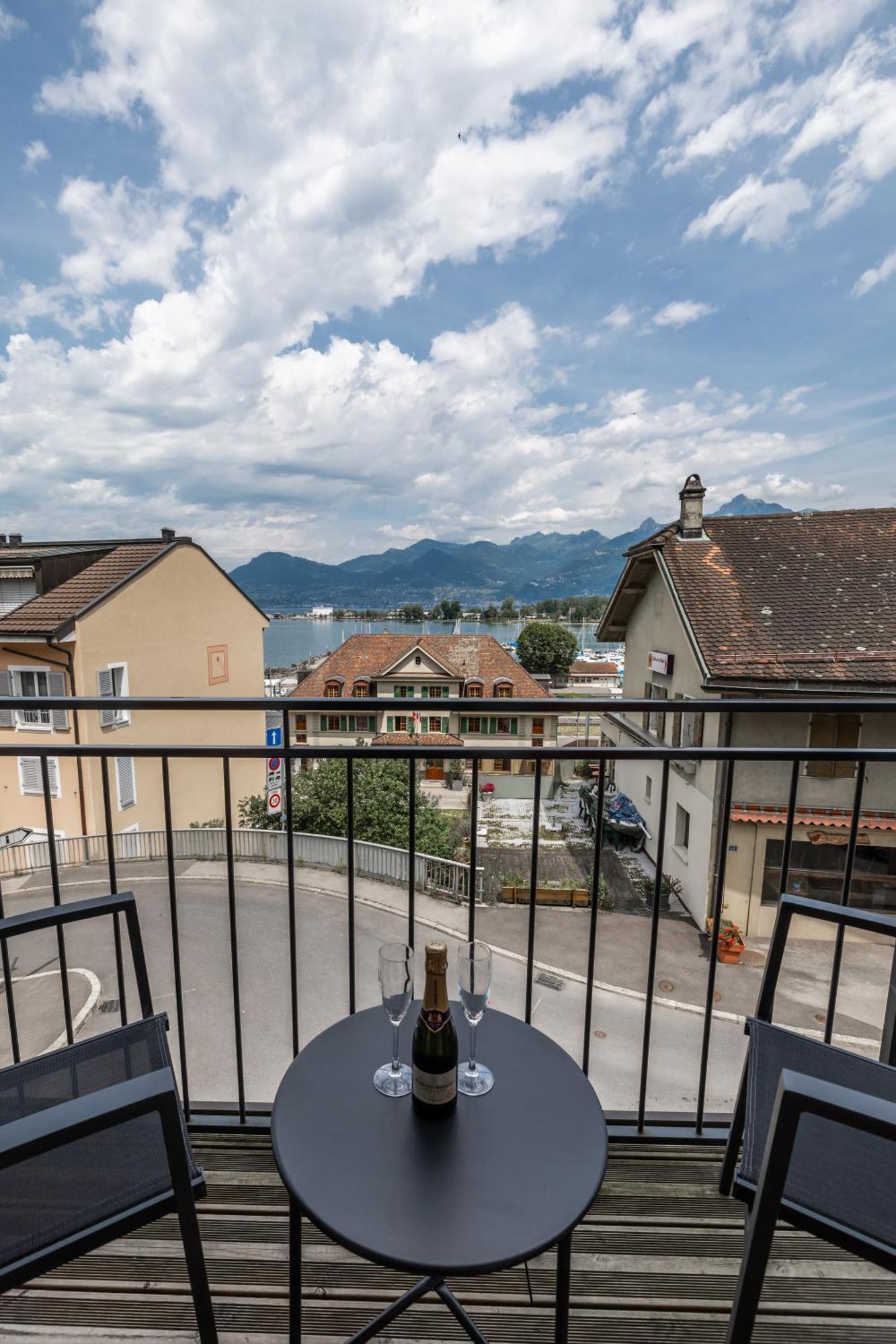 Aloha Chambres Port-Valais Exteriör bild